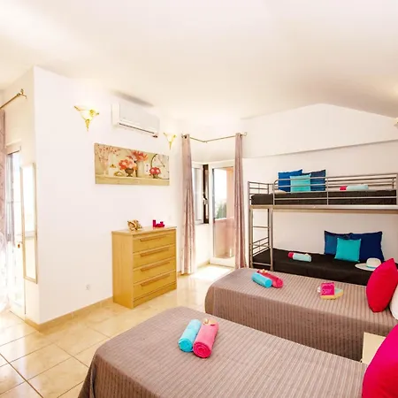 Villa In Areias De Sao Joao Near Praia Da Oura Vila Albufeira