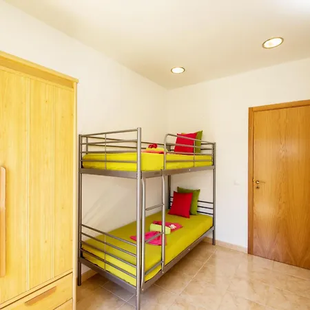 Villa In Areias De Sao Joao Near Praia Da Oura Vila
