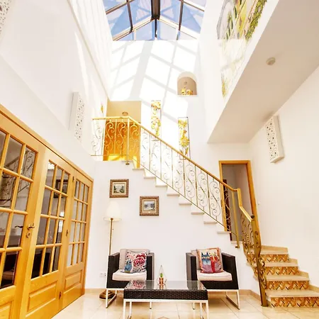 Vila Villa In Areias De Sao Joao Near Praia Da Oura