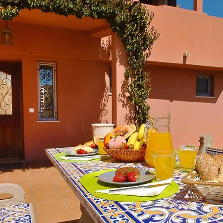 Vila Villa In Areias De Sao Joao Near Praia Da Oura Albufeira